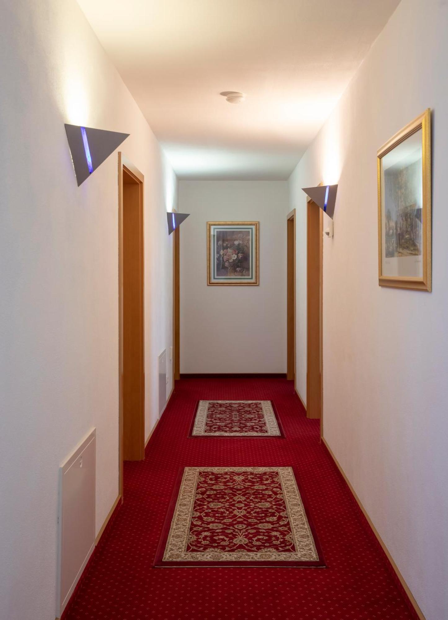 Pension Demmel, Bed & Breakfast Bruckmühl エクステリア 写真